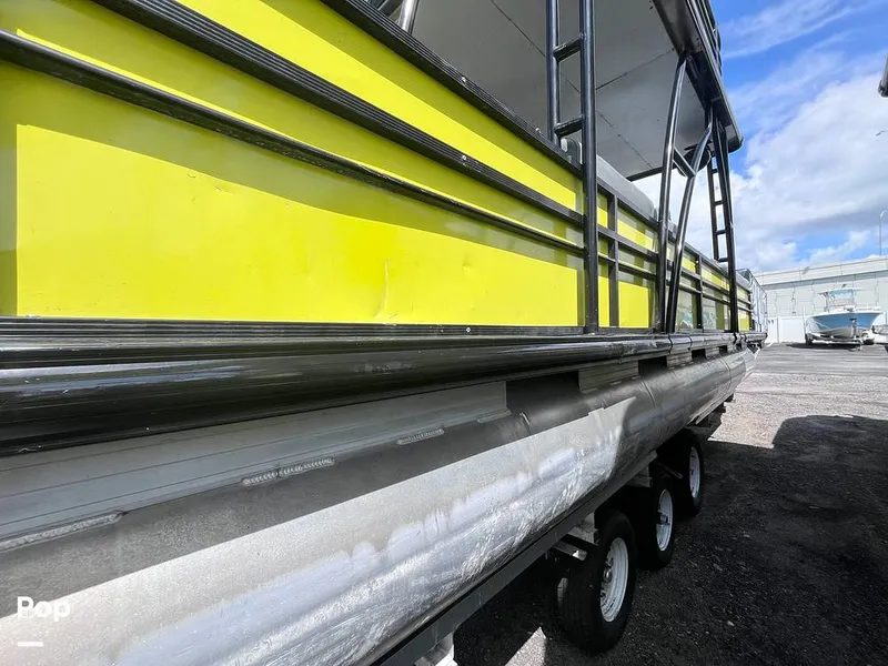 Slide: The Image of Custom Craft 29 Double Decker 2024 - 16640631