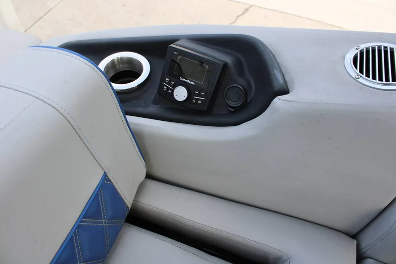 Slide: The Image of Bennington R2 2022 - 20