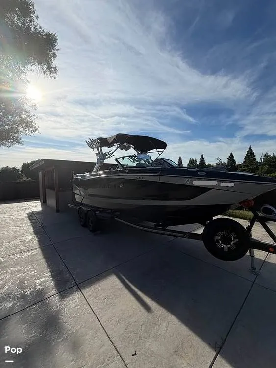 Slide: The Image of Mastercraft X24 2020 - 16551688