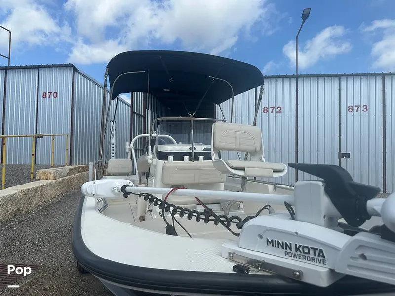 Slide: The Image of Boston Whaler 170 Montauk 2022 - 16558095