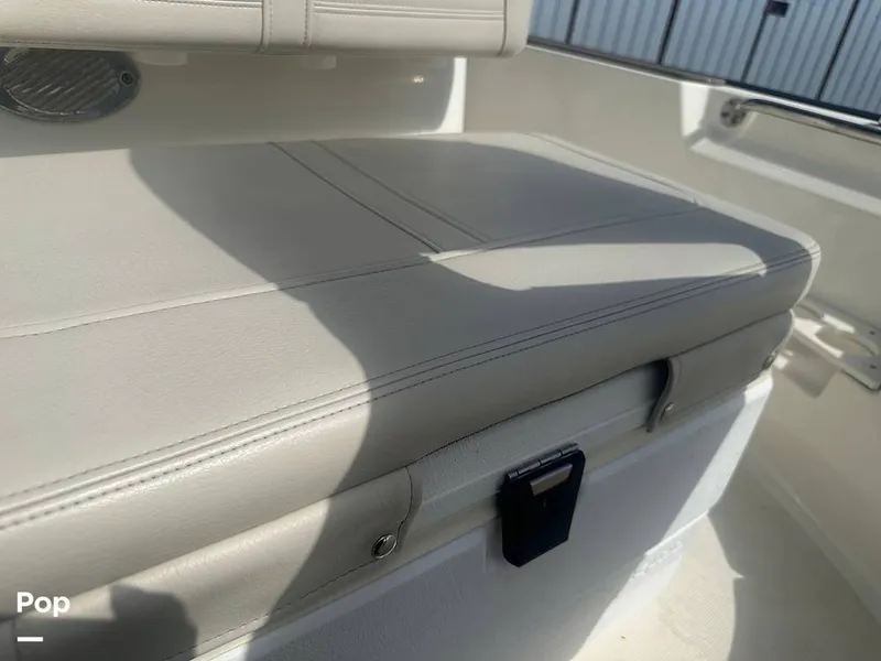 Slide: The Image of Boston Whaler 170 Montauk 2022 - 16558045