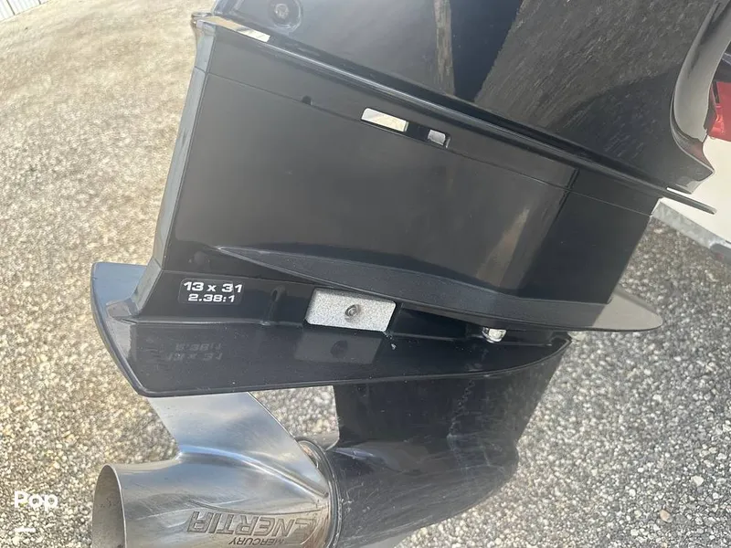 Slide: The Image of Boston Whaler 170 Montauk 2022 - 16558097