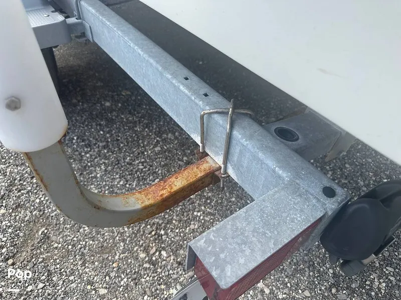 Slide: The Image of Boston Whaler 170 Montauk 2022 - 16558101