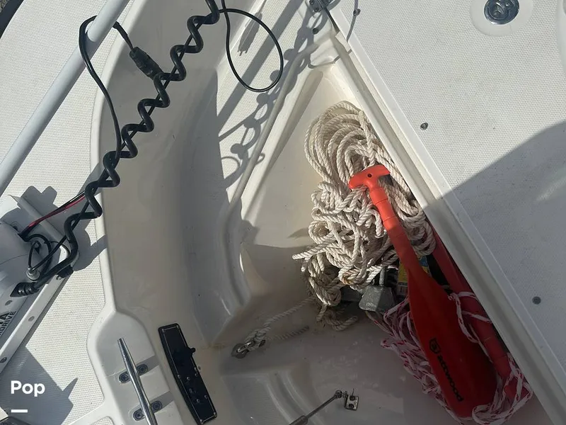Slide: The Image of Boston Whaler 170 Montauk 2022 - 16558037