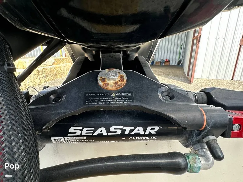 Slide: The Image of Boston Whaler 170 Montauk 2022 - 16558003