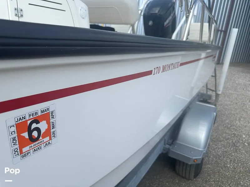 Slide: The Image of Boston Whaler 170 Montauk 2022 - 16558111