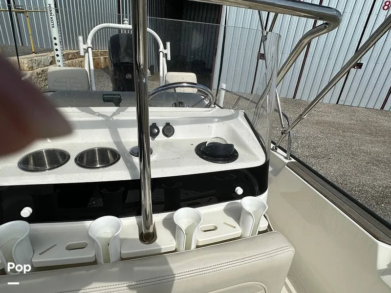 Slide: The Image of Boston Whaler 170 Montauk 2022 - 16558048