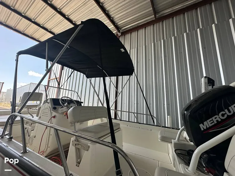 Slide: The Image of Boston Whaler 170 Montauk 2022 - 16558147