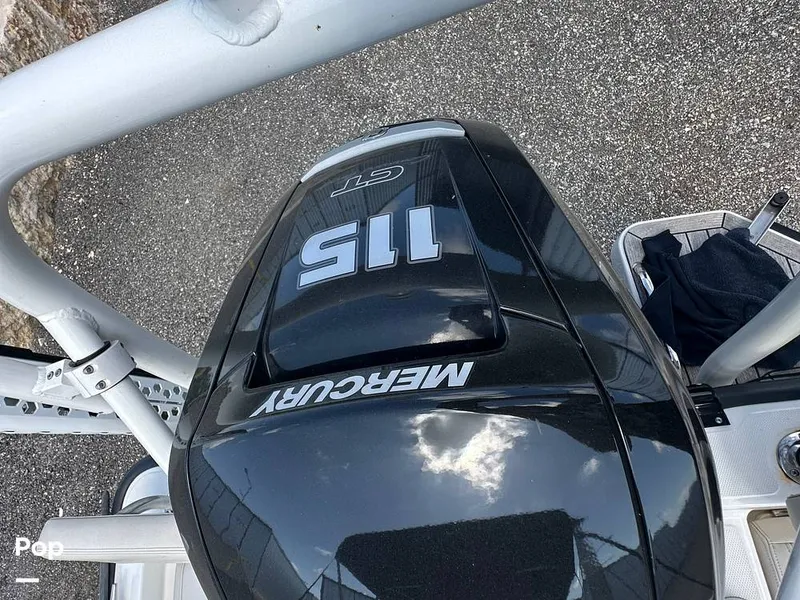 Slide: The Image of Boston Whaler 170 Montauk 2022 - 16558133