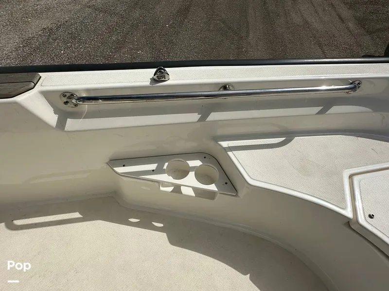 Slide: The Image of Boston Whaler 170 Montauk 2022 - 16558083