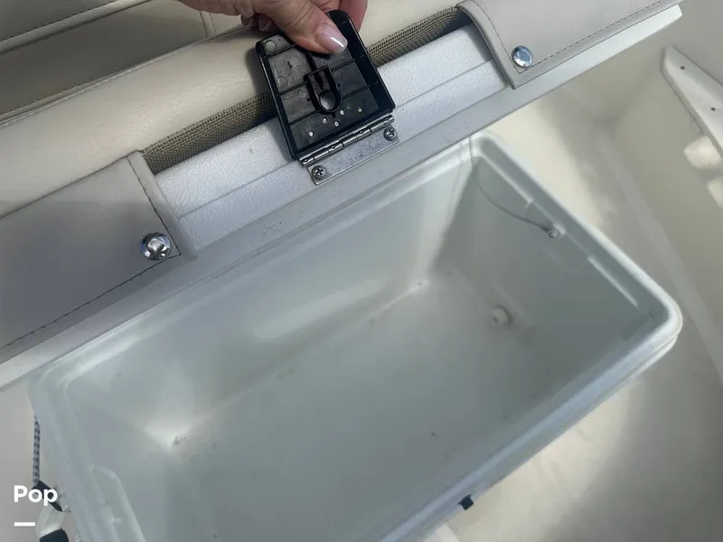Slide: The Image of Boston Whaler 170 Montauk 2022 - 16558043