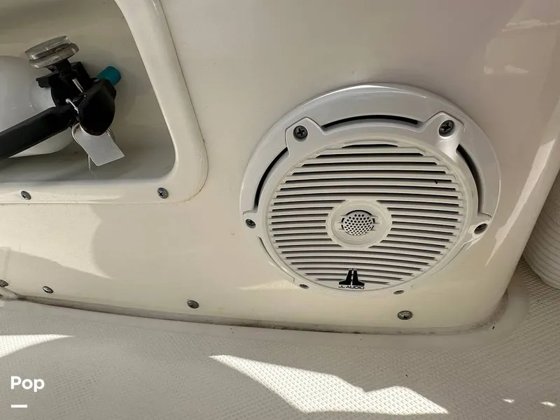 Slide: The Image of Boston Whaler 170 Montauk 2022 - 16558076