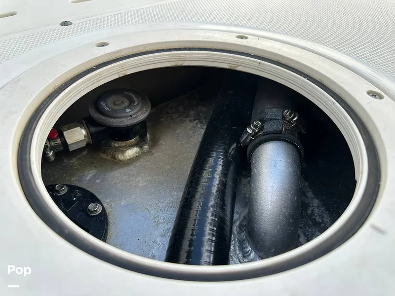 Slide: The Image of Boston Whaler 170 Montauk 2022 - 16558015