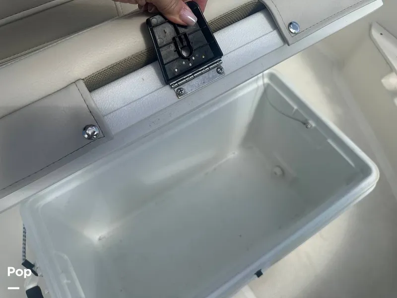 Slide: The Image of Boston Whaler 170 Montauk 2022 - 16558044
