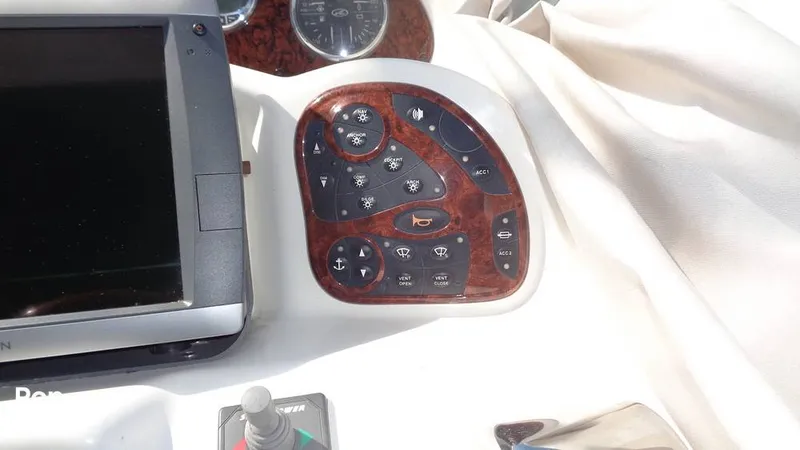 Slide: The Image of Sea Ray 340 Sundancer 2007 - 16556078