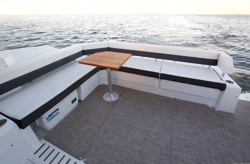 Slide: The Image of Cruisers Yachts 42 Cantius 2025 - 8