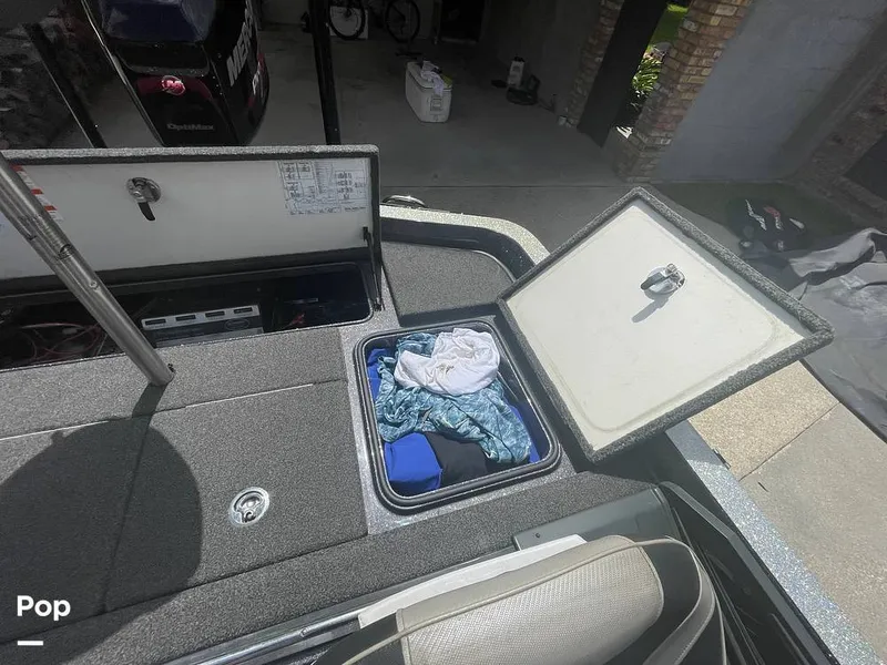 Slide: The Image of Ranger Z520L 50th Anniversary Edition 2018 - 16595880