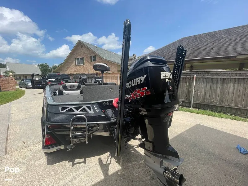 Slide: The Image of Ranger Z520L 50th Anniversary Edition 2018 - 16595804