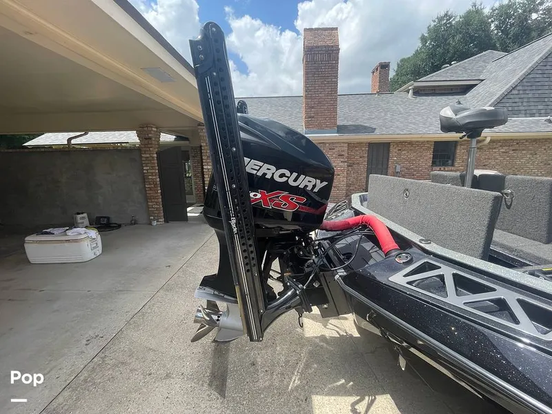 Slide: The Image of Ranger Z520L 50th Anniversary Edition 2018 - 16595748