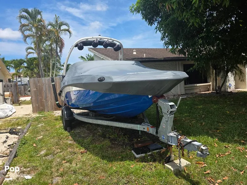 Slide: The Image of Yamaha AR 195 2024 - 16559839