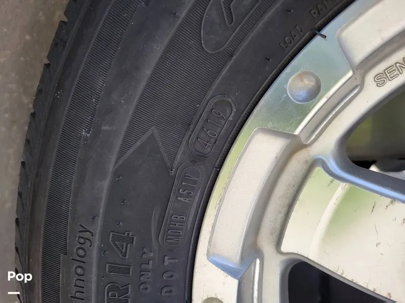 Slide: The Image of Tire Date Code - 16560491