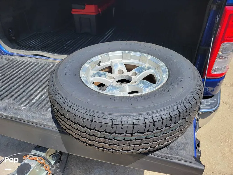Slide: The Image of Spare Tire - 16560493