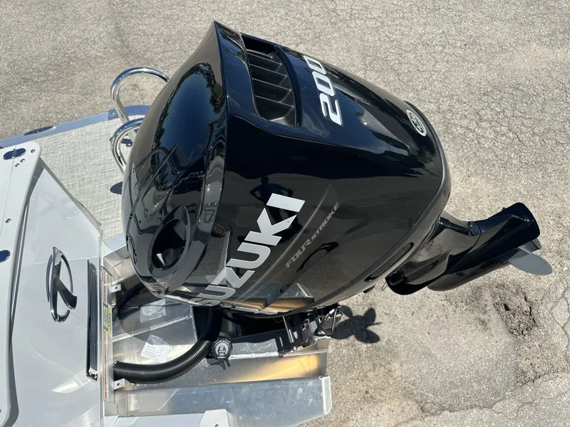 Slide: The Image of Tahoe 2385 CASCADE RJ 2022 - 15
