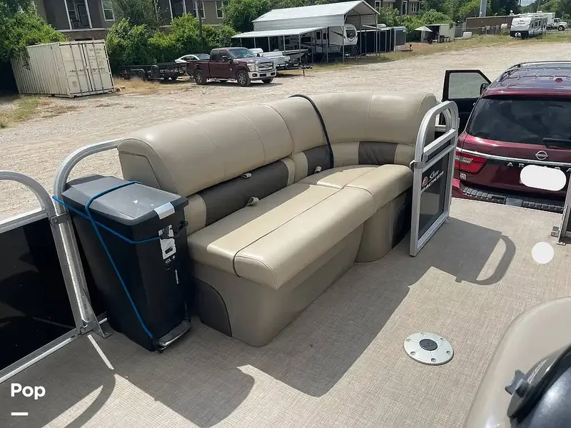 Slide: The Image of Sun Tracker Party Barge 22 RF DLX 2021 - 16574780