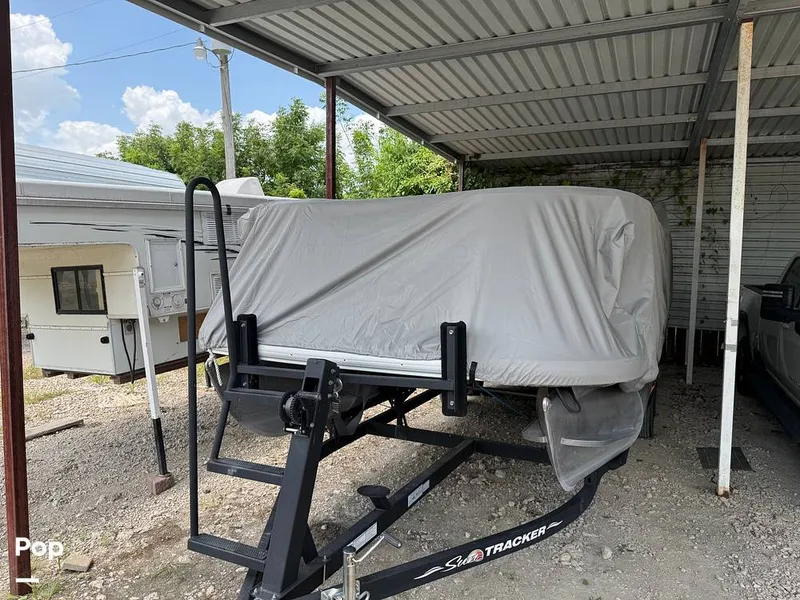 Slide: The Image of Cover - Full Boat - 16568166