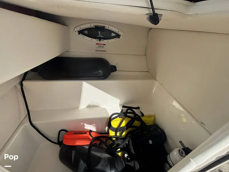 Slide: The Image of Bayliner VR6 2023 - 16543430