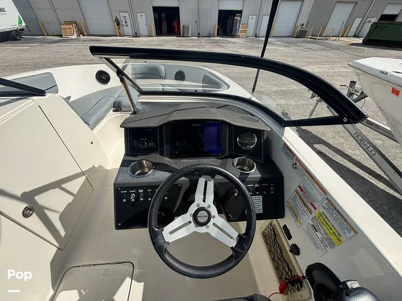 Slide: The Image of Bayliner VR6 2023 - 16543422