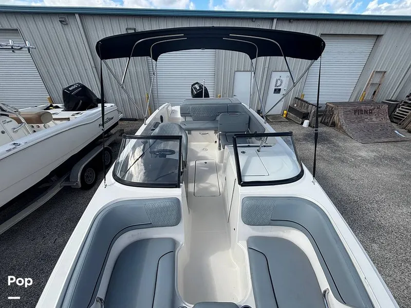 Slide: The Image of Bayliner VR6 2023 - 16543436