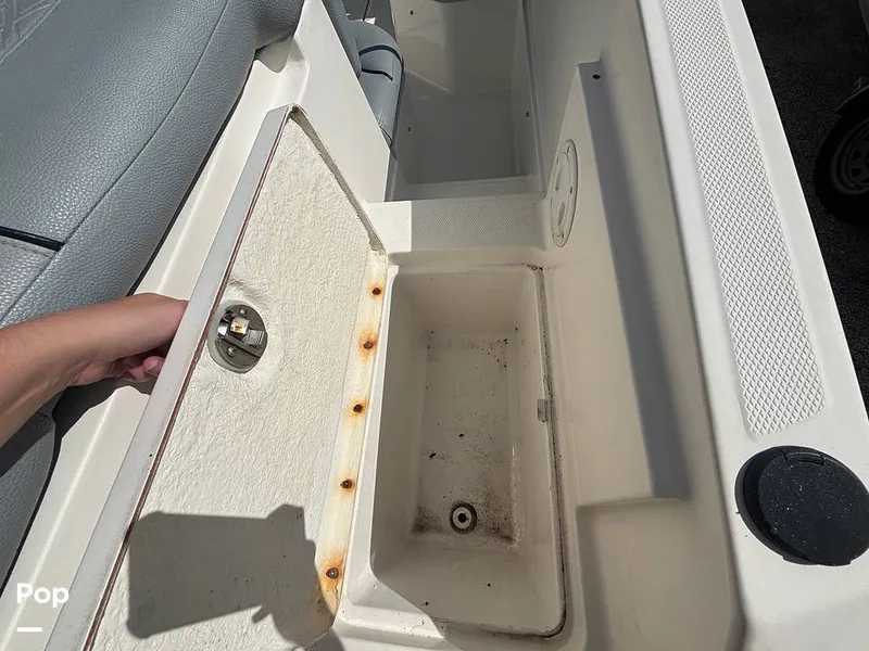 Slide: The Image of Bayliner VR6 2023 - 16543403