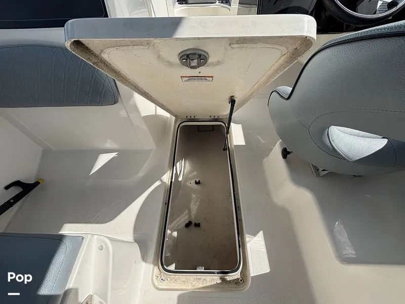 Slide: The Image of Bayliner VR6 2023 - 16543426