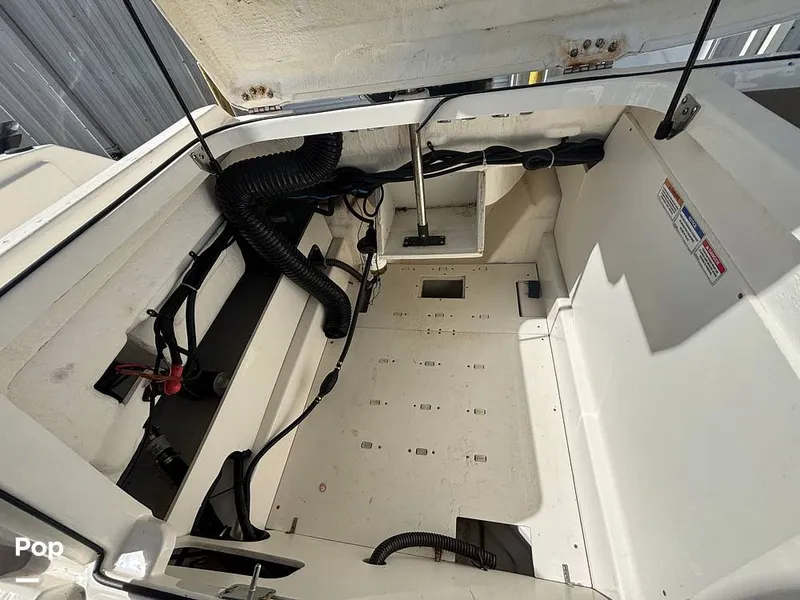 Slide: The Image of Bayliner VR6 2023 - 16543407