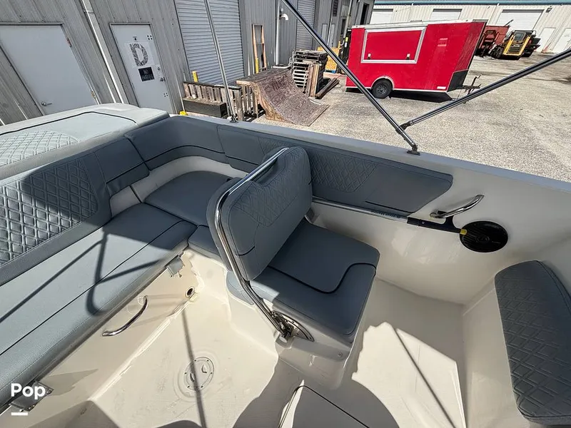 Slide: The Image of Bayliner VR6 2023 - 16543414