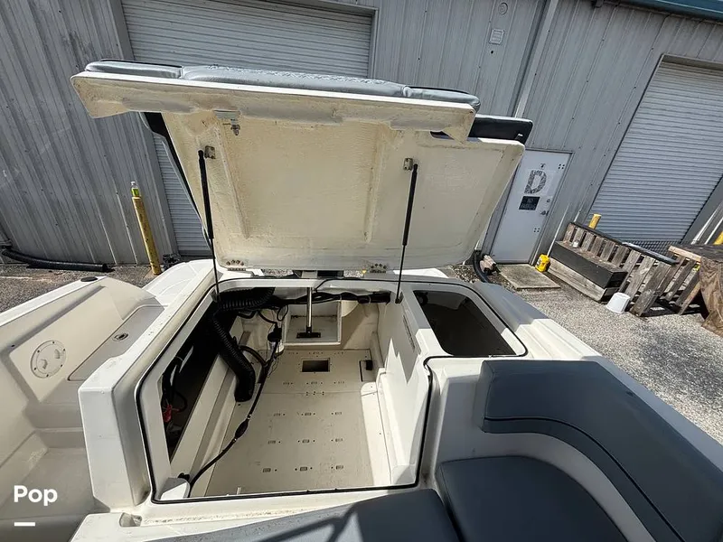 Slide: The Image of Bayliner VR6 2023 - 16543409
