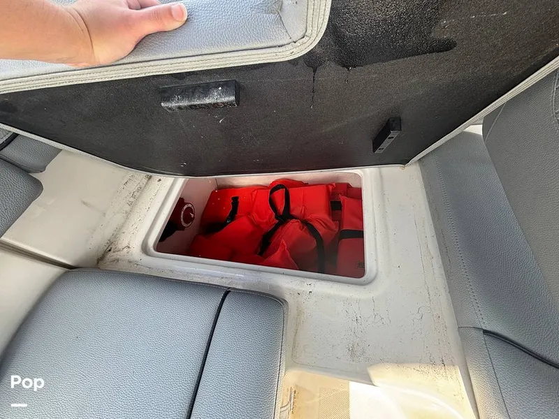 Slide: The Image of Bayliner VR6 2023 - 16543411
