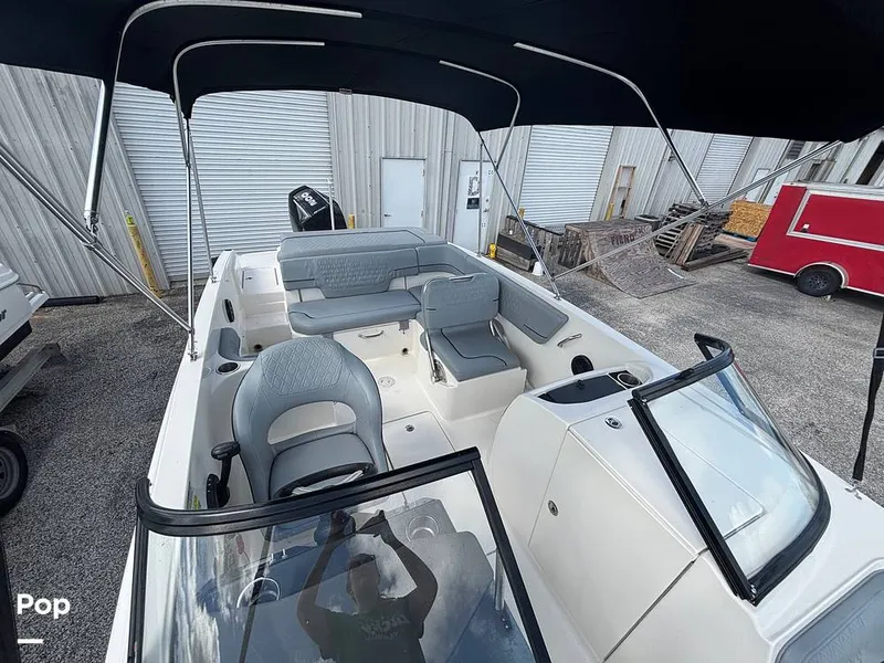 Slide: The Image of Bayliner VR6 2023 - 16543439
