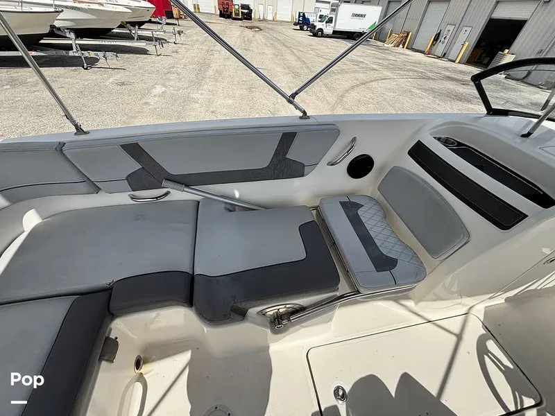Slide: The Image of Bayliner VR6 2023 - 16543643