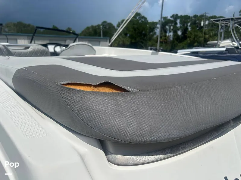 Slide: The Image of Bayliner VR6 2023 - 16710237