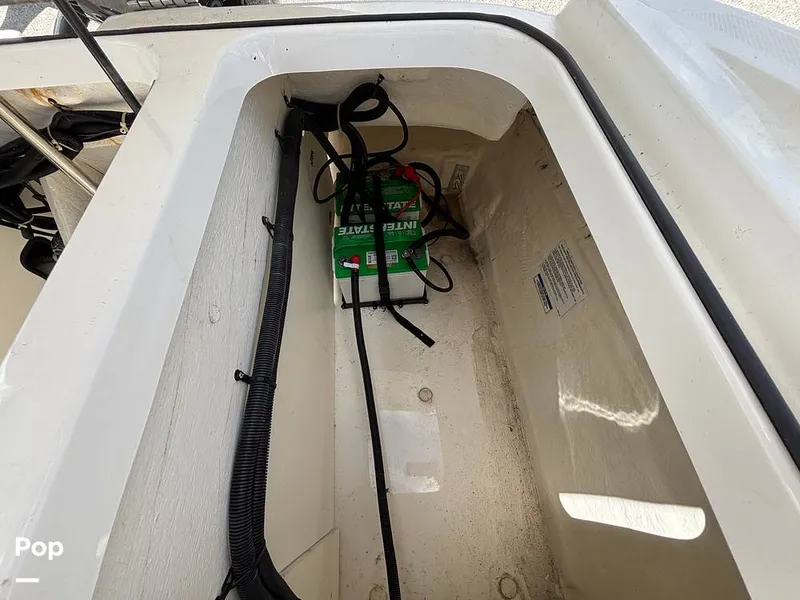 Slide: The Image of Bayliner VR6 2023 - 16543640