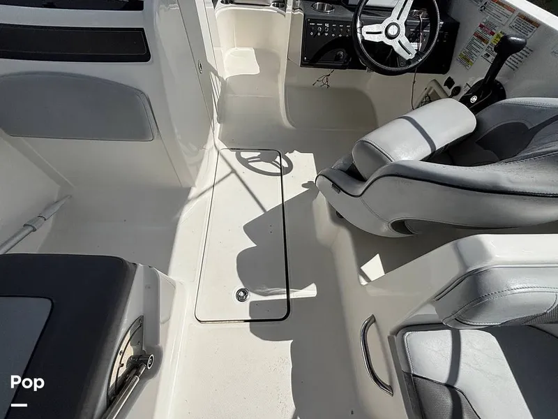 Slide: The Image of Bayliner VR6 2023 - 16543650