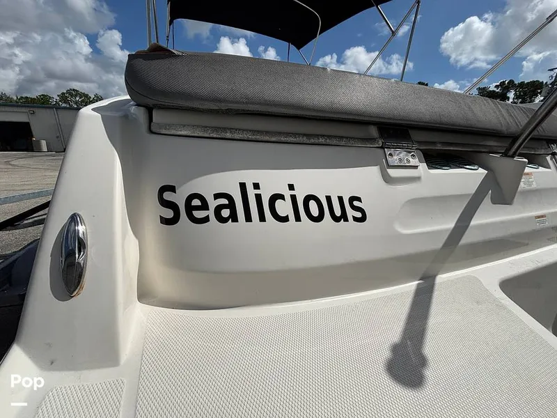 Slide: The Image of Bayliner VR6 2023 - 16543417