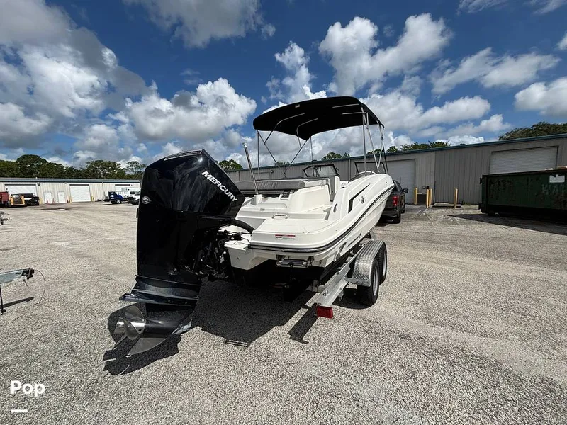 Slide: The Image of Bayliner VR6 2023 - 16543499