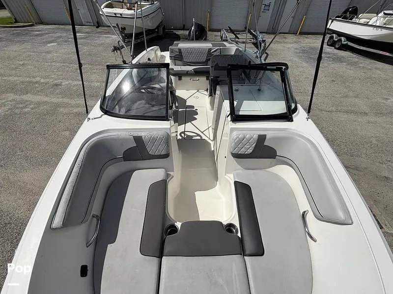 Slide: The Image of Bayliner VR6 2023 - 16543673