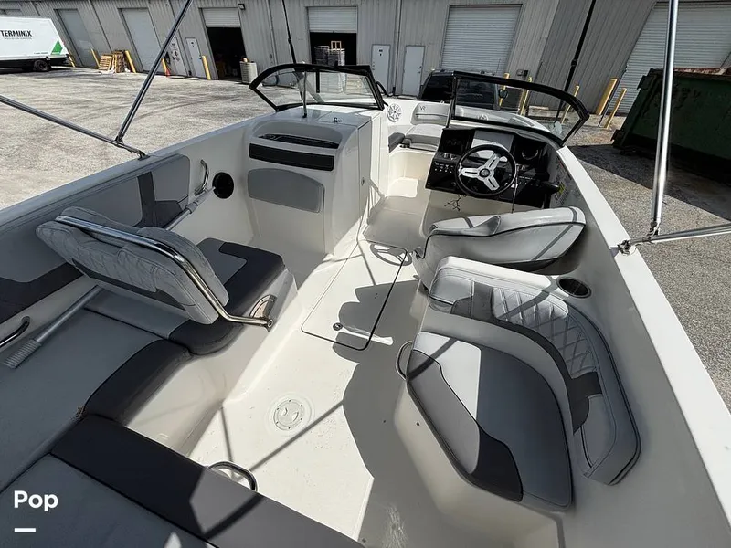 Slide: The Image of Bayliner VR6 2023 - 16543633