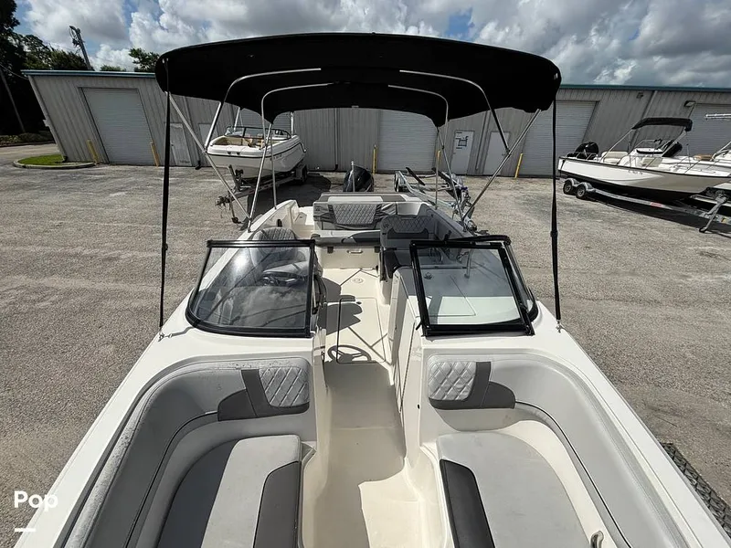 Slide: The Image of Bayliner VR6 2023 - 16543674