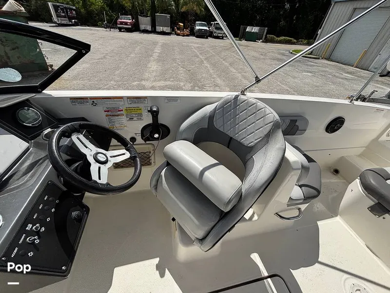 Slide: The Image of Bayliner VR6 2023 - 16543654