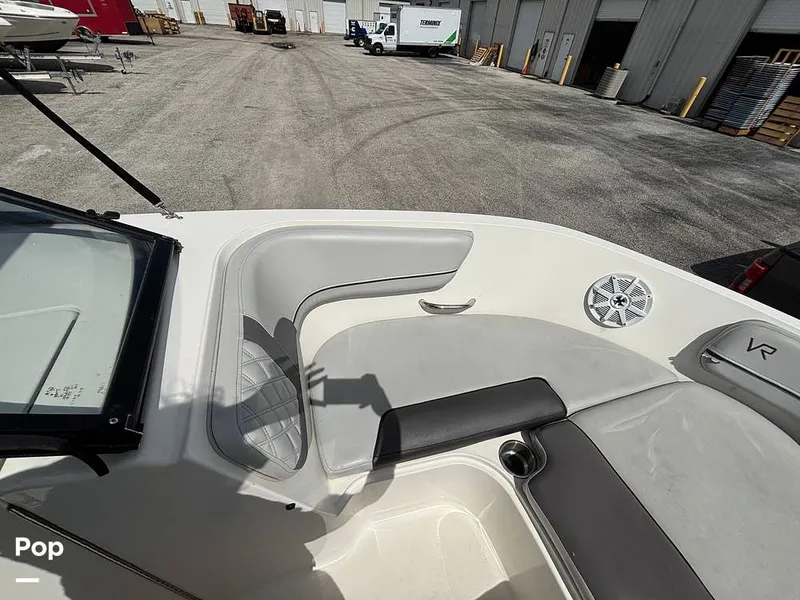Slide: The Image of Bayliner VR6 2023 - 16543670